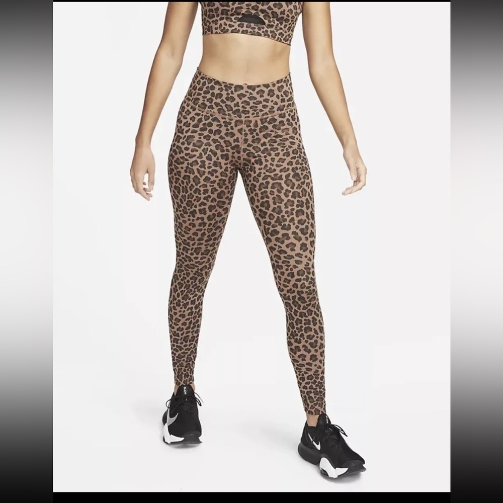 NWT Nike Training One leggings Glitter Leopard Cheetah Animal